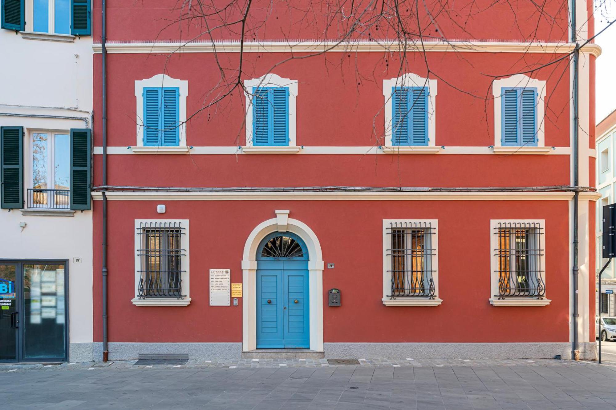 Lamalatestina Suite - Apartment In Front Of The Castle Rimini Bagian luar foto